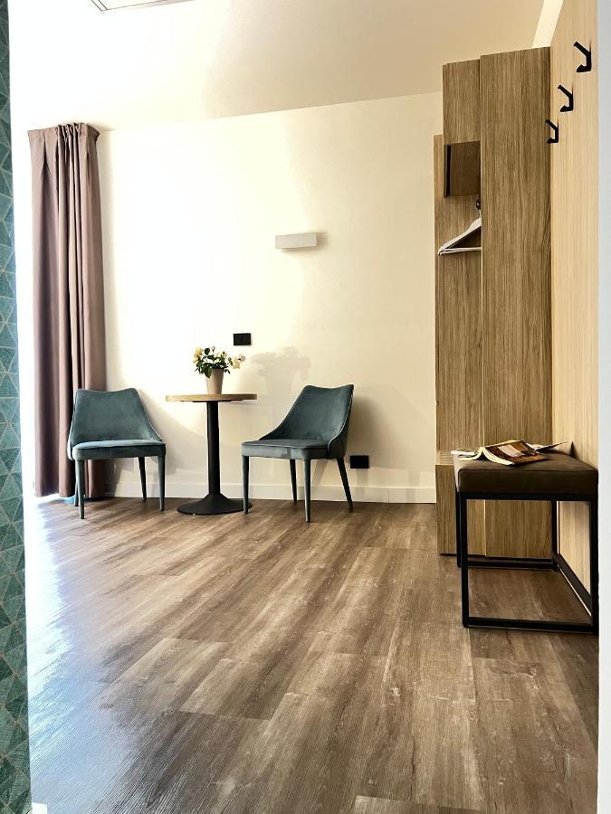 Hotel Gardenia Romano Canavese Exteriör bild