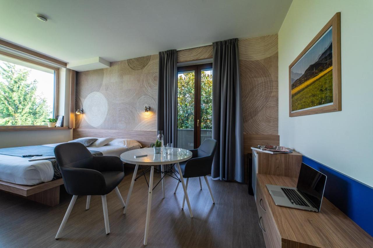 Hotel Gardenia Romano Canavese Exteriör bild